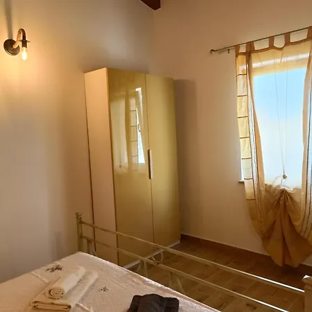 Casa vacanze Casetta Con Giardino E Portico *